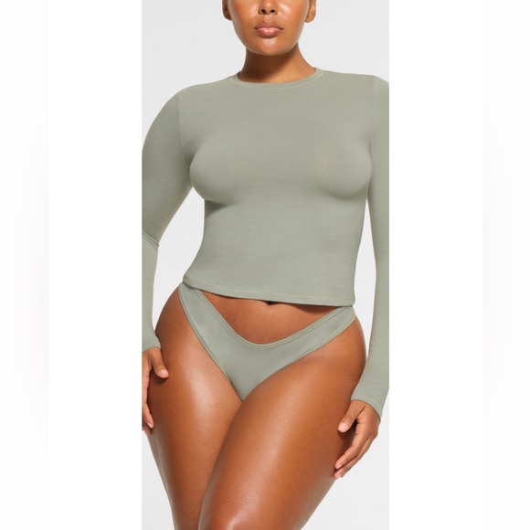 SKIMS Tops - NWOT SKIMS COTTON JERSEY LONG SLEEVE T-SHIRT IN MINERAL, SIZE SMALL